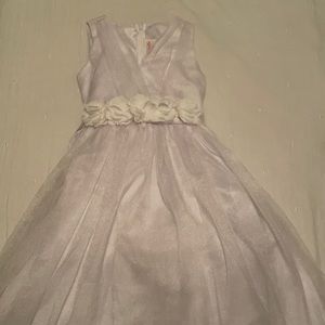 Flower girl dress v neck sleeveless